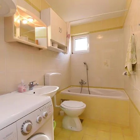 Apartment Ferienwohnung Fur 6 Personen Ca 60 Qm In Pula, Istrien Istrische Riviera