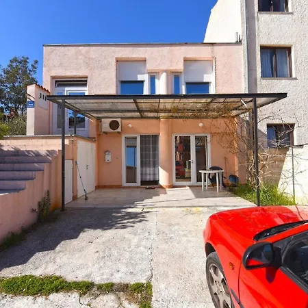 Apartment Ferienwohnung Fur 6 Personen Ca 60 Qm In Pula, Istrien Istrische Riviera *